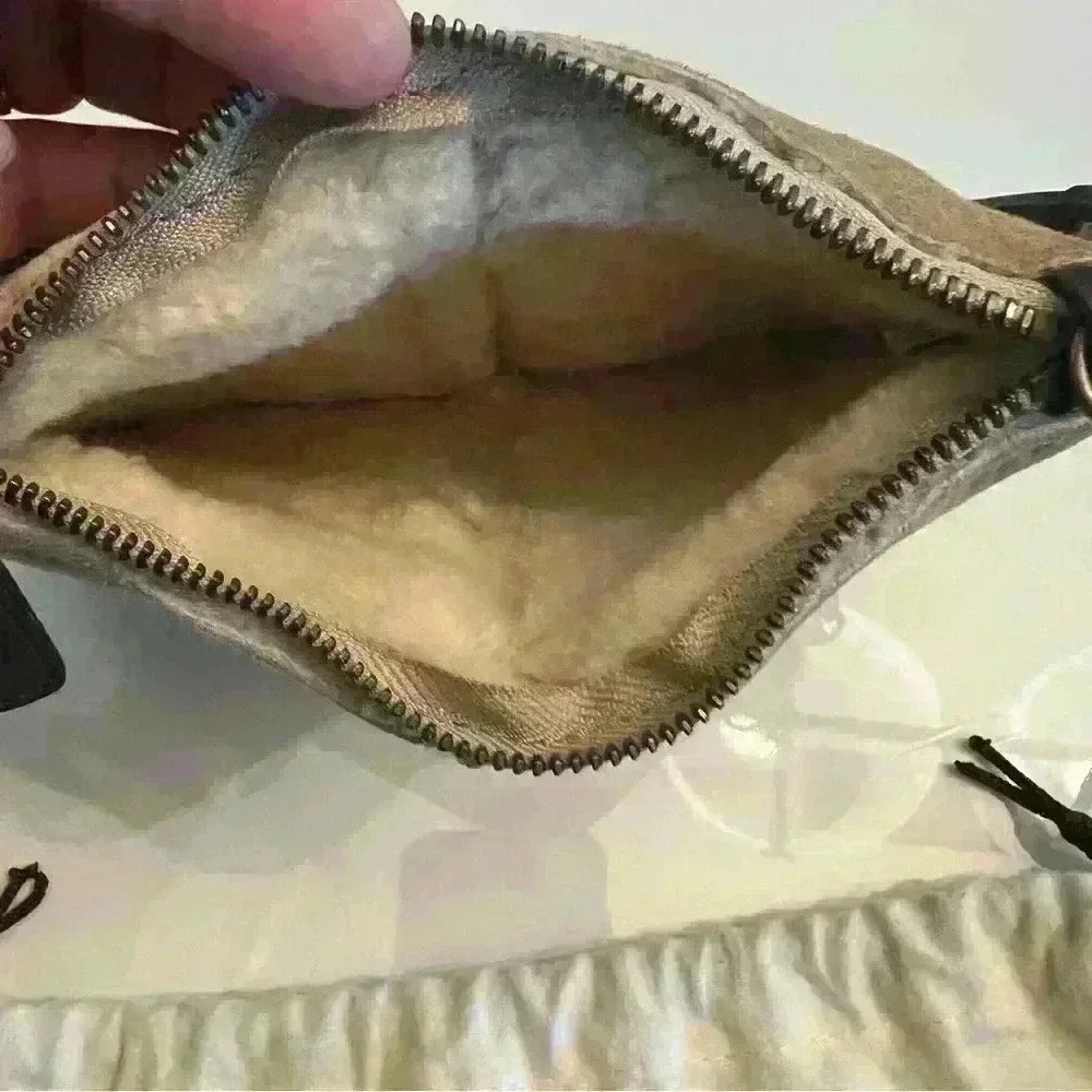 UGG purse- Sherpa lined - Picture 6 of 11